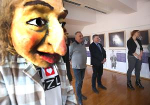 RAZSTAVA ČIPK CERKLJANSKIH LAUFARJEV 08 FOTO LJUBO VUKELIČ